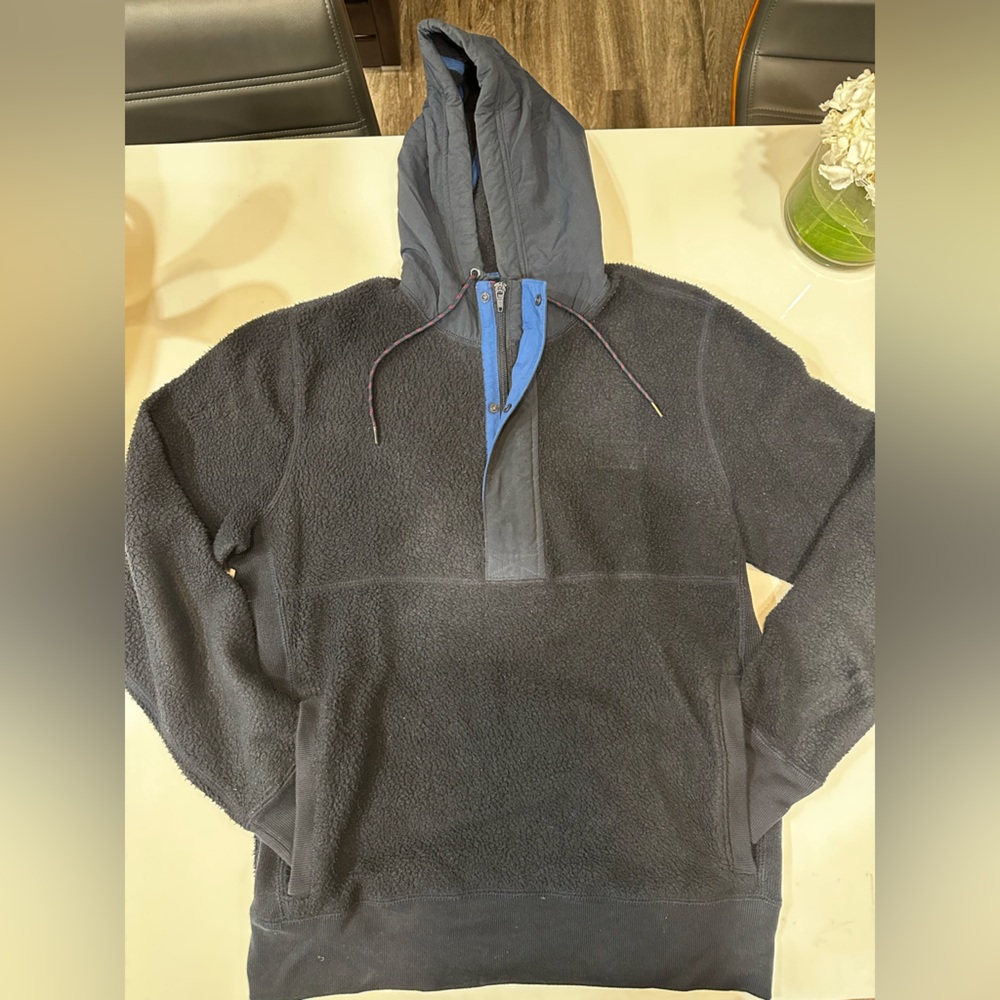 Abercrombie & Fitch Fleece Hoodie with Quarter Zip - Size Medium